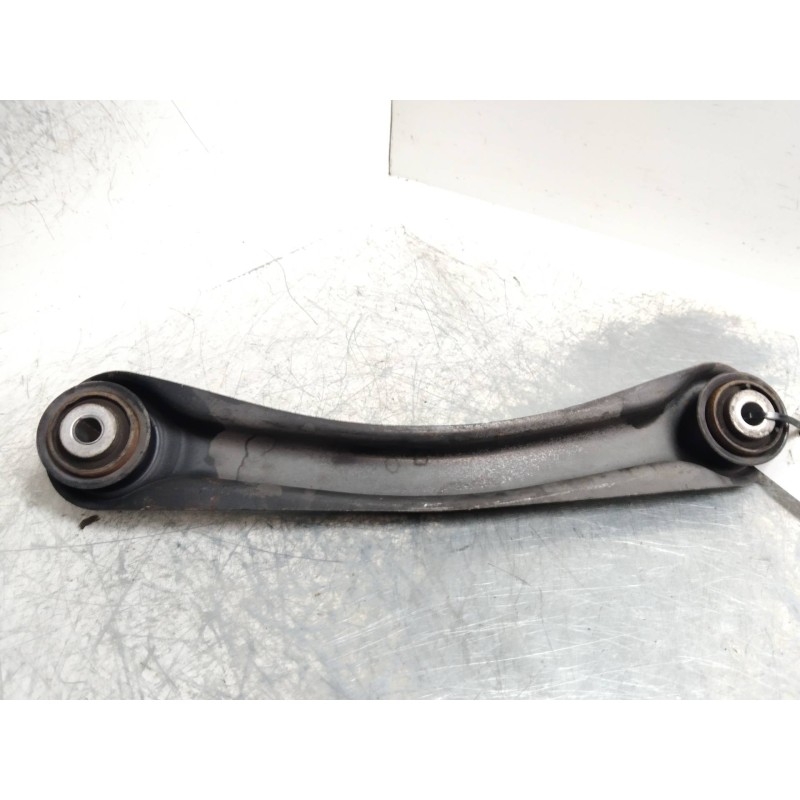 Recambio de brazo suspension inferior trasero izquierdo para mercedes clase c (w202) berlina 180 (202.018) referencia OEM IAM   