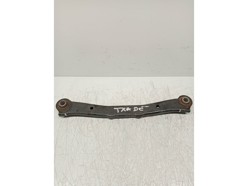 Recambio de brazo suspension superior trasero derecho para kia cee´d sporty wagon tech referencia OEM IAM 55100A6005  
