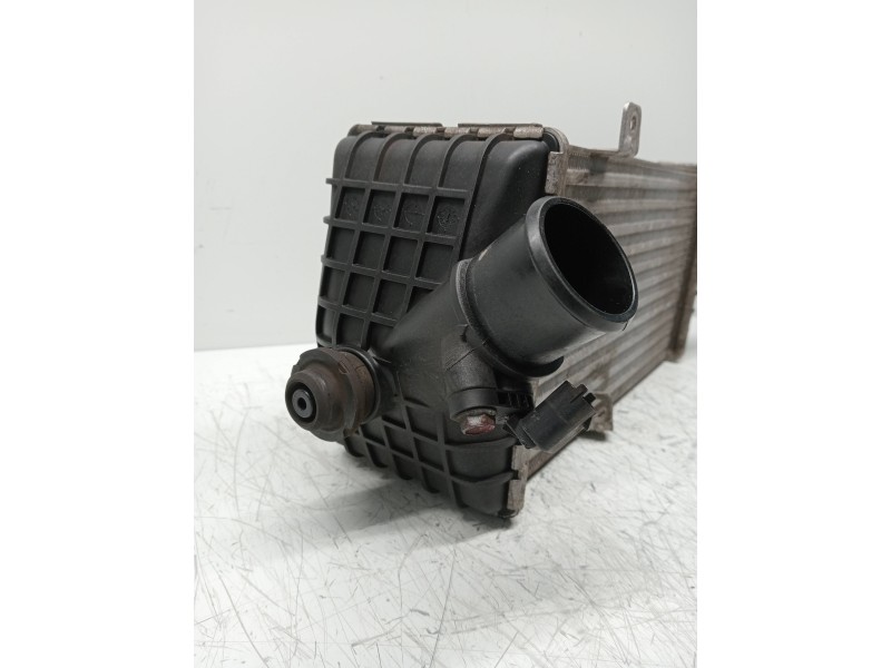 Recambio de intercooler para kia cee´d sporty wagon tech referencia OEM IAM 282702A570  