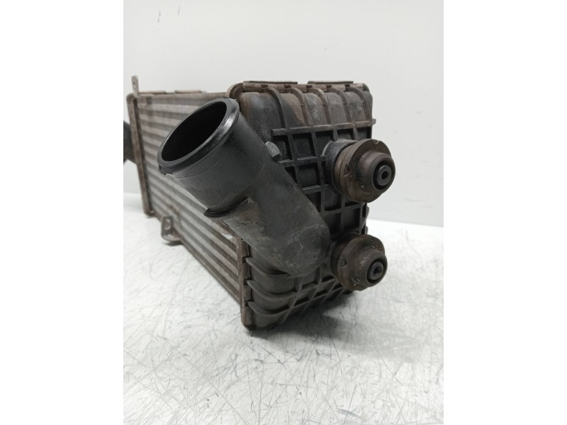 Recambio de intercooler para kia cee´d sporty wagon tech referencia OEM IAM 282702A570  