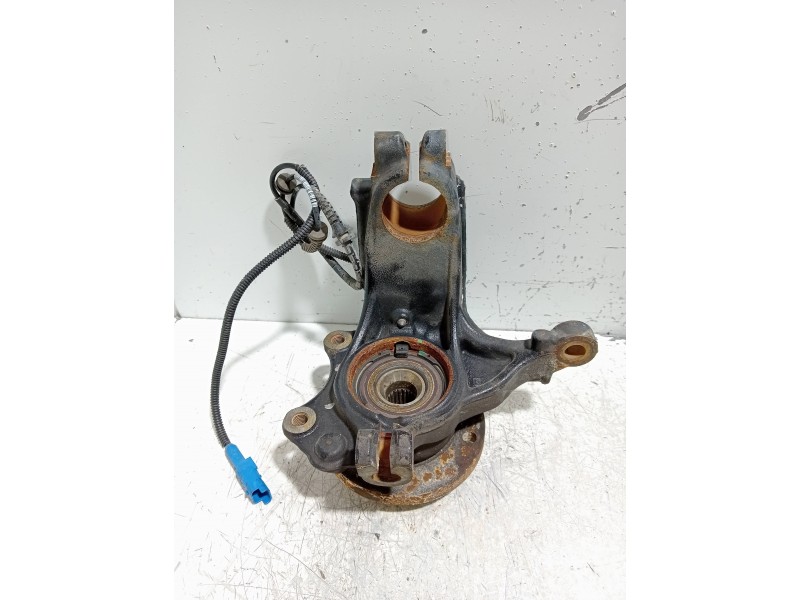 Recambio de mangueta delantera derecha para peugeot 2008 (--.2013) style referencia OEM IAM   