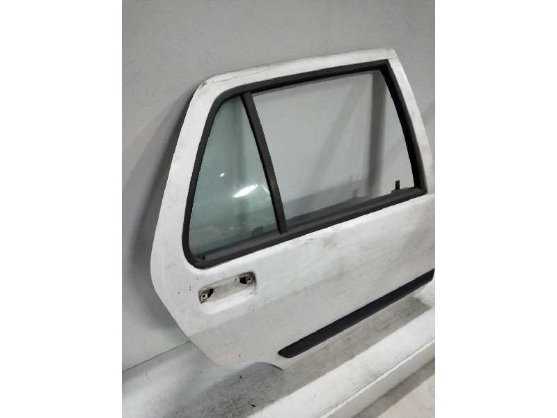 Recambio de puerta trasera derecha para renault clio i phase iii referencia OEM IAM   