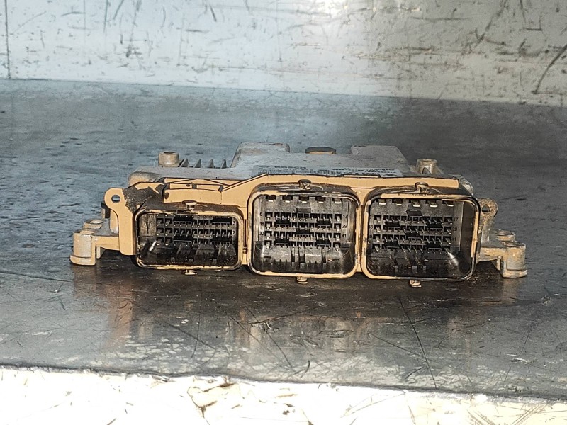Recambio de centralita motor uce para peugeot 207 sport referencia OEM IAM 0281015848 9674244680 EDC17C10 8666729480