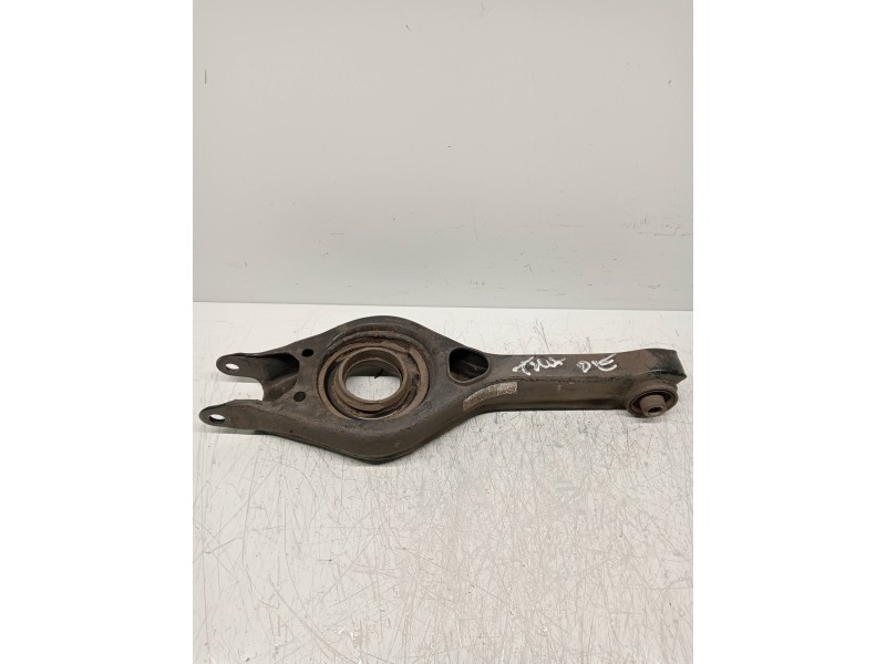 Recambio de brazo suspension inferior trasero derecho para kia cee´d sporty wagon tech referencia OEM IAM 55220A6100  