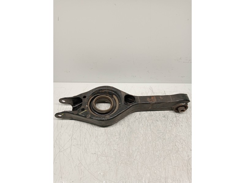 Recambio de brazo suspension inferior trasero izquierdo para kia cee´d sporty wagon tech referencia OEM IAM   