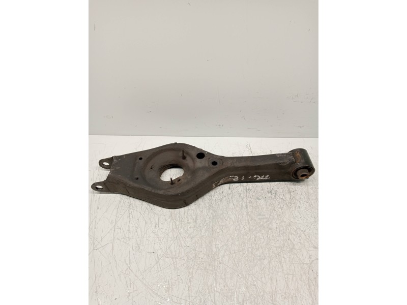 Recambio de brazo suspension inferior trasero izquierdo para kia cee´d sporty wagon tech referencia OEM IAM   