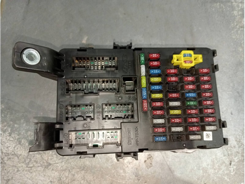 Recambio de caja reles / fusibles para kia rio 1.5 crdi ex1 referencia OEM IAM 91950-1G010  