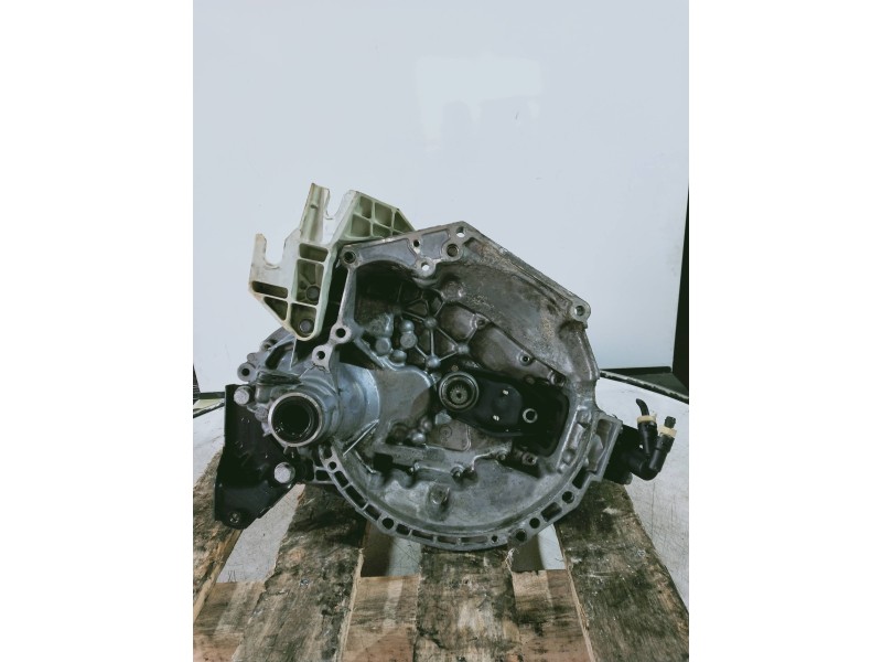 Recambio de caja cambios para peugeot 207 urban referencia OEM IAM 20CQ65 2019669 5V