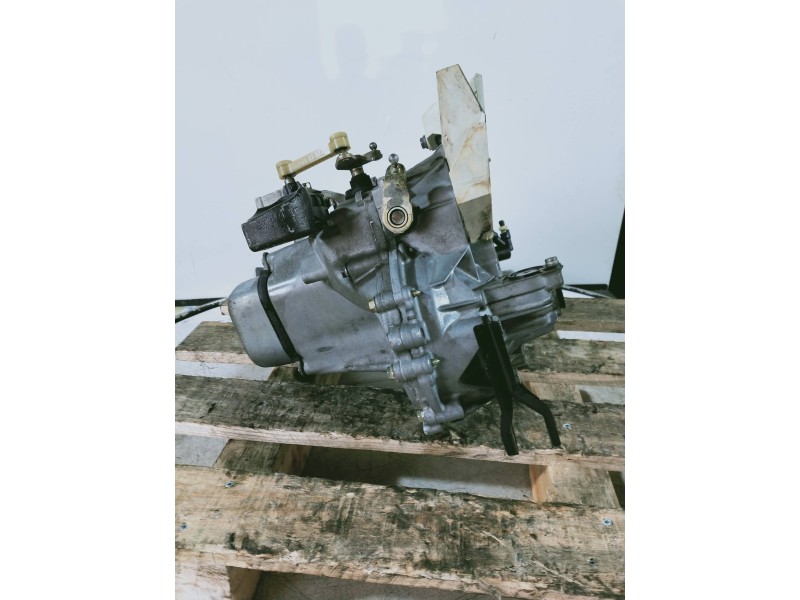 Recambio de caja cambios para peugeot 207 urban referencia OEM IAM 20CQ65 2019669 5V