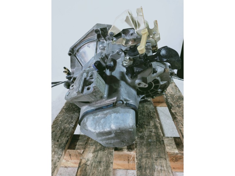 Recambio de caja cambios para peugeot 207 urban referencia OEM IAM 20CQ65 2019669 5V