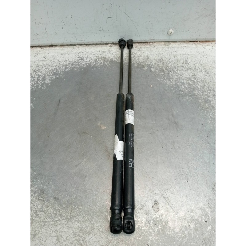 Recambio de amortiguadores maletero / porton para kia rio 1.5 crdi ex1 referencia OEM IAM 817801G000  