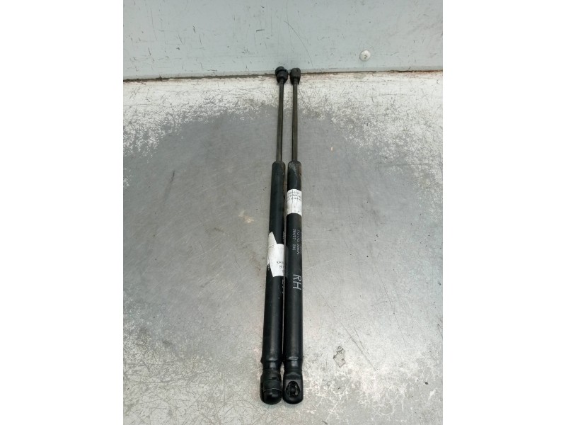 Recambio de amortiguadores maletero / porton para kia rio 1.5 crdi ex1 referencia OEM IAM 817801G000  