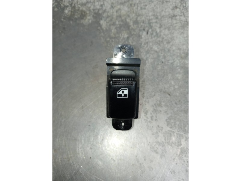 Recambio de mando elevalunas delantero derecho para kia rio 1.5 crdi ex1 referencia OEM IAM   