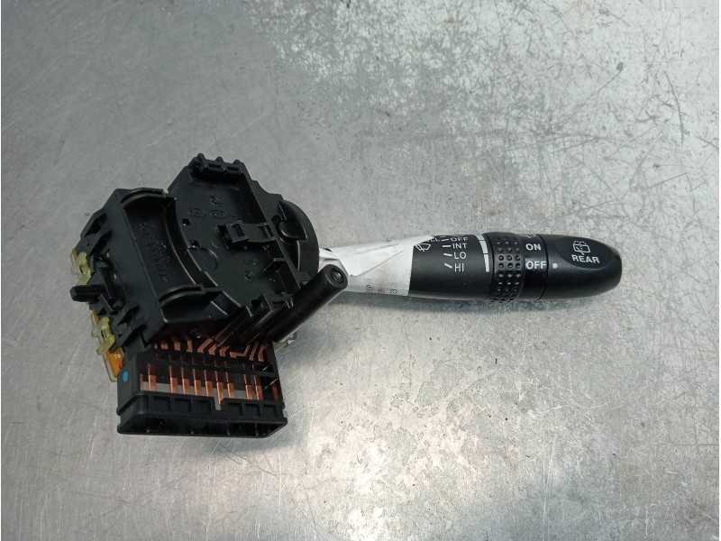 Recambio de mando limpia para kia rio 1.5 crdi ex1 referencia OEM IAM   