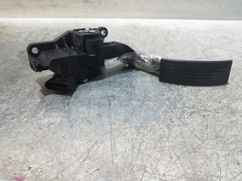 Recambio de potenciometro pedal para kia rio 1.5 crdi ex1 referencia OEM IAM 351904A500  