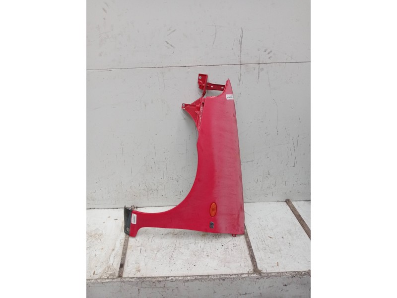 Recambio de aleta delantera izquierda para fiat punto berlina (176) 1.2 cat referencia OEM IAM   