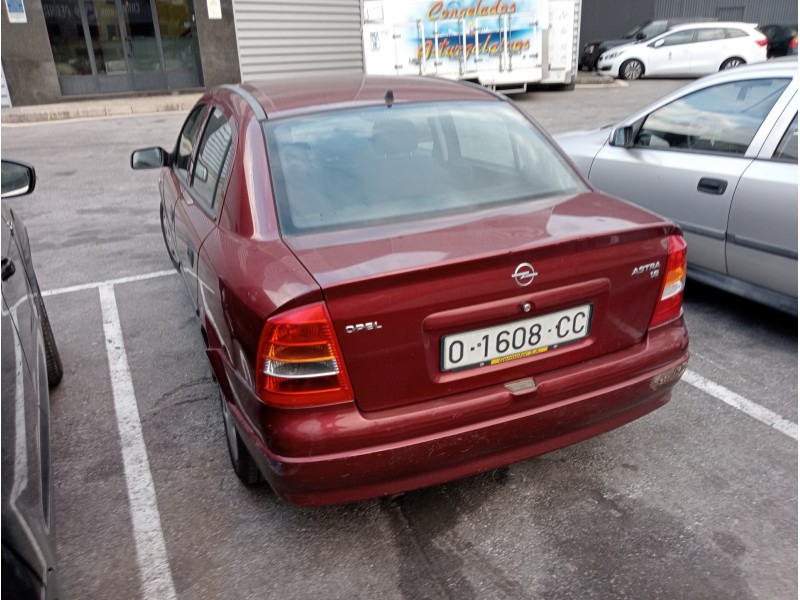 opel astra g berlina del año 1999