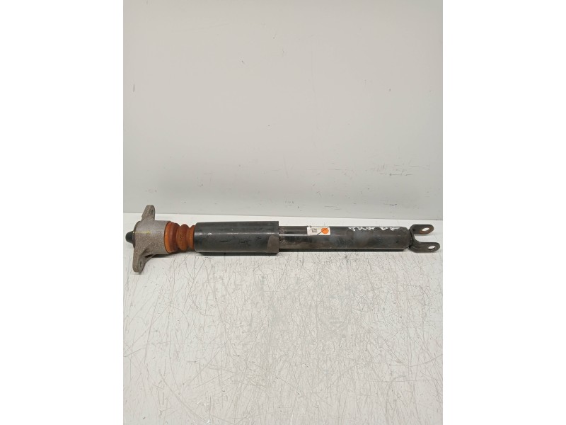 Recambio de amortiguador trasero derecho para kia cee´d sporty wagon tech referencia OEM IAM 55300A2020  