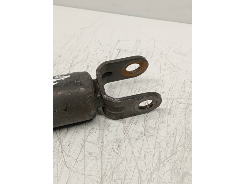 Recambio de amortiguador trasero derecho para kia cee´d sporty wagon tech referencia OEM IAM 55300A2020  