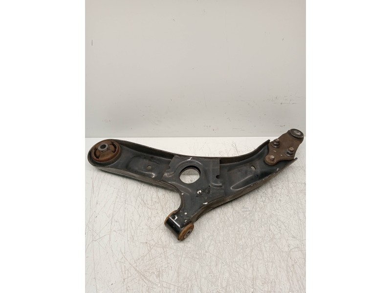 Recambio de brazo suspension inferior delantero derecho para kia cee´d sporty wagon tech referencia OEM IAM 54501A2600  