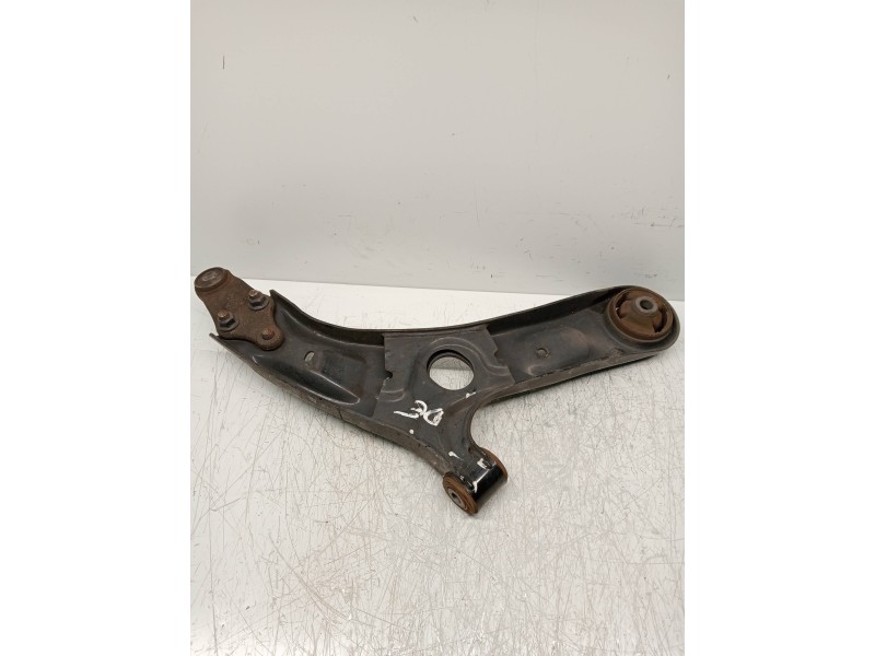 Recambio de brazo suspension inferior delantero izquierdo para kia cee´d sporty wagon tech referencia OEM IAM 54500A2600  