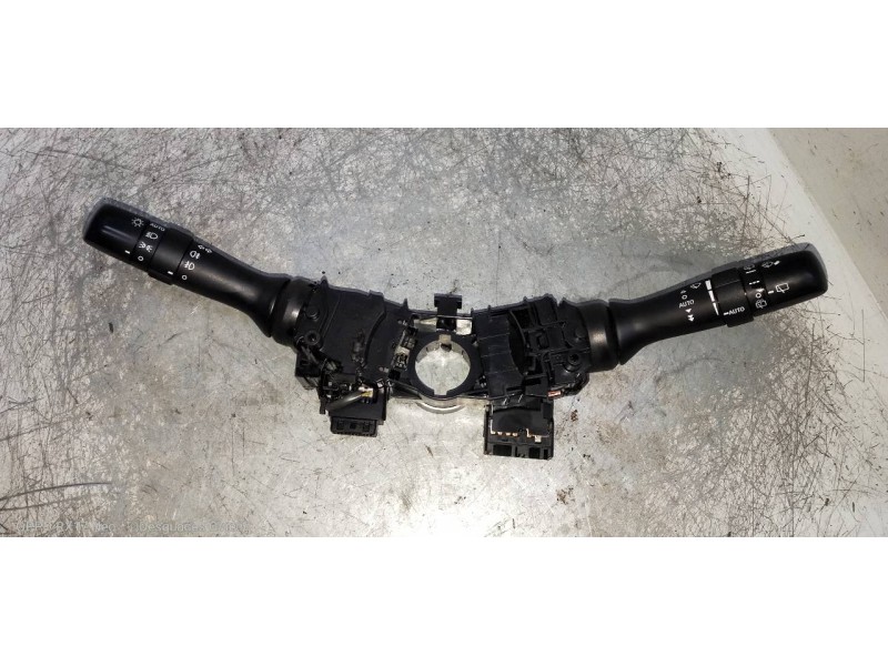 Recambio de mando luces para toyota rav 4 (a3) 2.2 d-4d cat referencia OEM IAM   