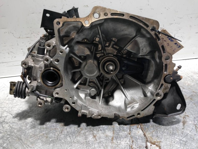 Recambio de caja cambios para mazda 626 berlina (gf) 2.0 16v cat referencia OEM IAM G560  