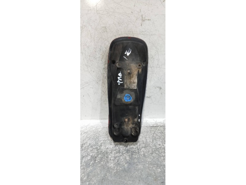 Recambio de piloto trasero izquierdo para renault maxity fg 130.35/45 referencia OEM IAM   