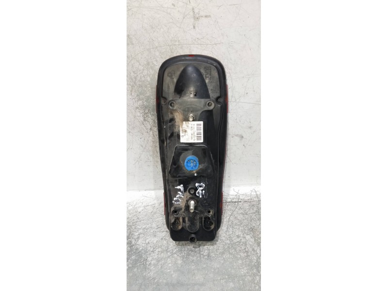 Recambio de piloto trasero derecho para renault maxity fg 130.35/45 referencia OEM IAM   