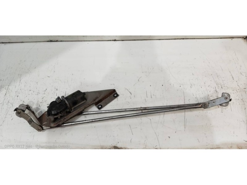 Recambio de motor limpia delantero para renault maxity fg 130.35/45 referencia OEM IAM 28810MB400  