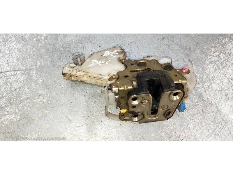 Recambio de motor cierre centralizado delantero derecho para renault maxity fg 130.35/45 referencia OEM IAM 80552AA200  