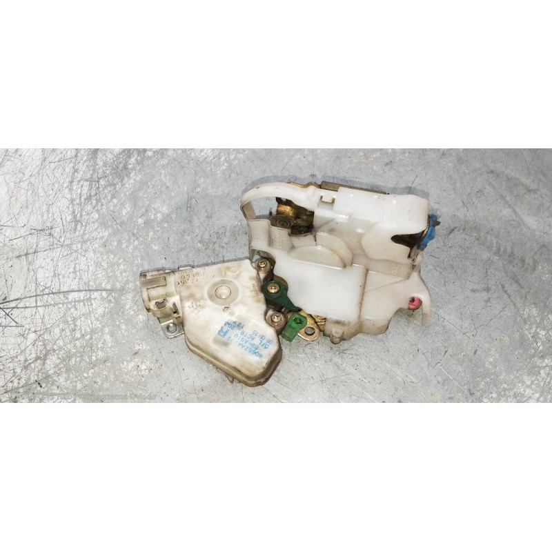 Recambio de motor cierre centralizado delantero derecho para renault maxity fg 130.35/45 referencia OEM IAM 80552AA200  