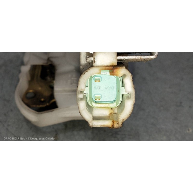 Recambio de motor cierre centralizado delantero derecho para renault maxity fg 130.35/45 referencia OEM IAM 80552AA200  