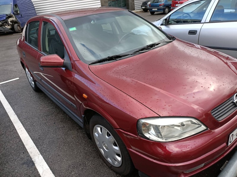 opel astra g berlina del año 1998