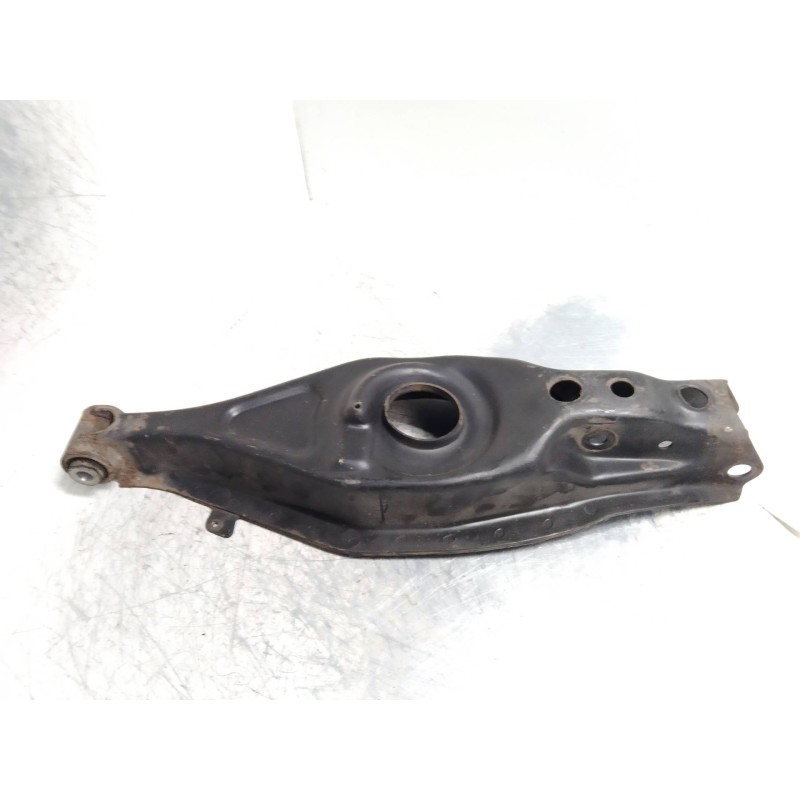 Recambio de brazo suspension inferior trasero derecho para mercedes clase c (w203) sportcoupe c 220 cdi (203.706) referencia OEM