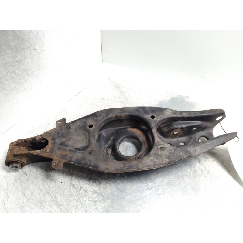 Recambio de brazo suspension inferior trasero derecho para mercedes clase c (w203) sportcoupe c 220 cdi (203.706) referencia OEM