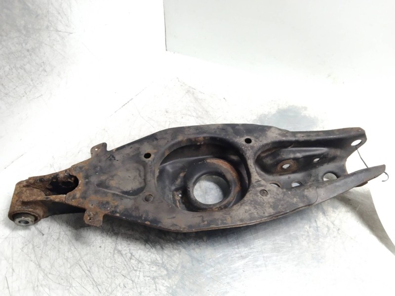 Recambio de brazo suspension inferior trasero derecho para mercedes clase c (w203) sportcoupe c 220 cdi (203.706) referencia OEM