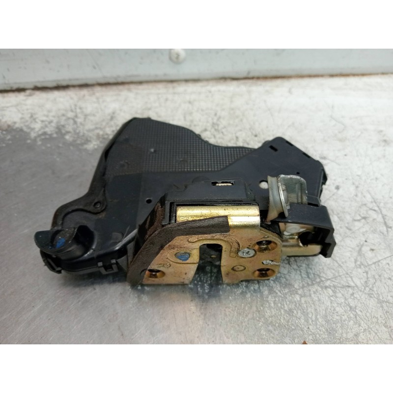 Recambio de motor cierre centralizado delantero derecho para toyota corolla (e12) 2.0 d-4d linea luna berlina referencia OEM IAM