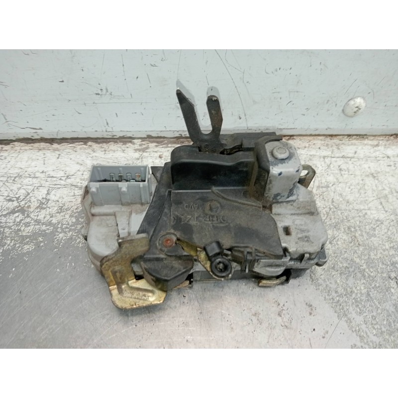 Recambio de motor cierre centralizado delantero derecho para citroen xsara coupe 1.9 td vtr referencia OEM IAM  3P 