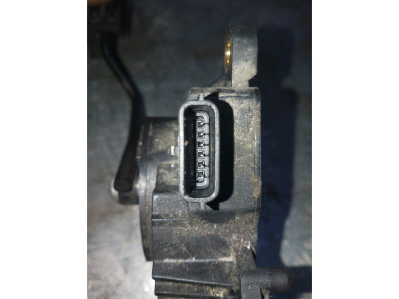 Recambio de potenciometro pedal para renault maxity fg 130.35/45 referencia OEM IAM 18005MB400  