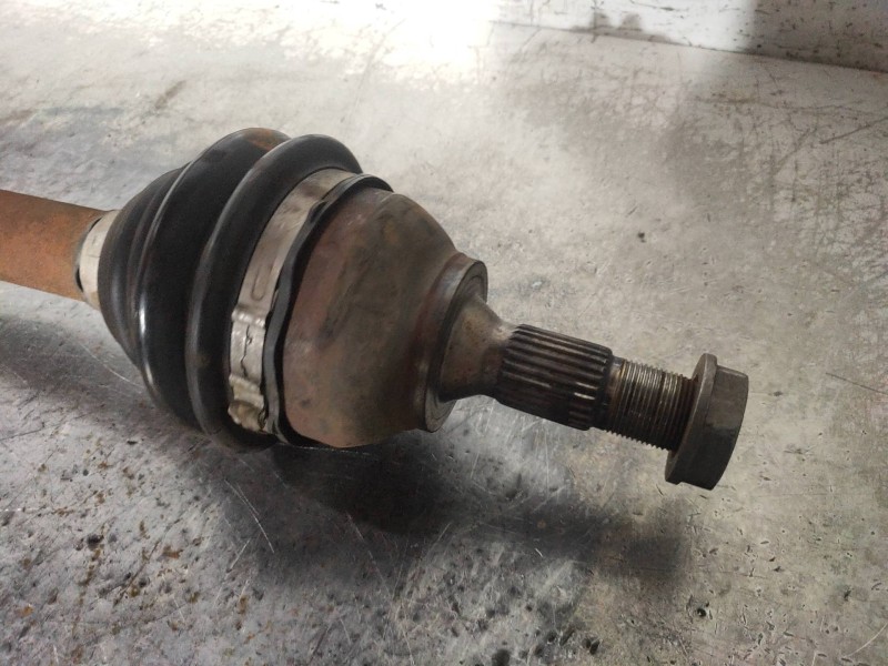 Recambio de transmision delantera derecha para peugeot 207 sport referencia OEM IAM 9656135080  