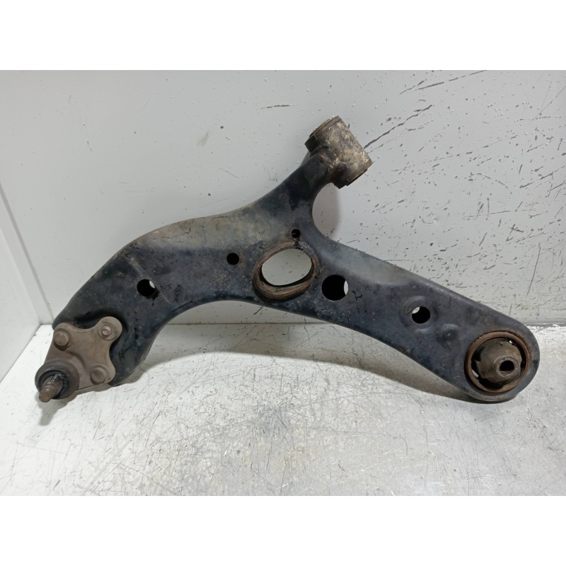 Recambio de brazo suspension inferior delantero izquierdo para toyota rav 4 (a3) 2.2 d-4d cat referencia OEM IAM   