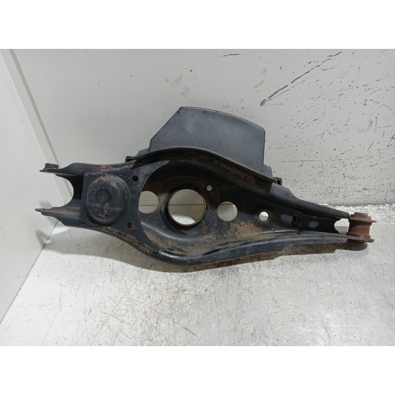 Recambio de brazo suspension inferior trasero izquierdo para toyota rav 4 (a3) 2.2 d-4d cat referencia OEM IAM   