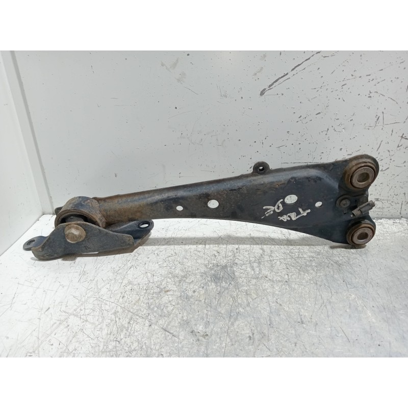 Recambio de brazo suspension inferior trasero derecho para toyota rav 4 (a3) 2.2 d-4d cat referencia OEM IAM   
