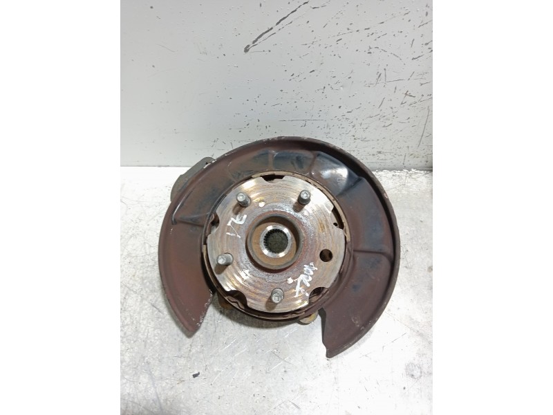 Recambio de mangueta trasera izquierda para toyota rav 4 (a3) 2.2 d-4d cat referencia OEM IAM   