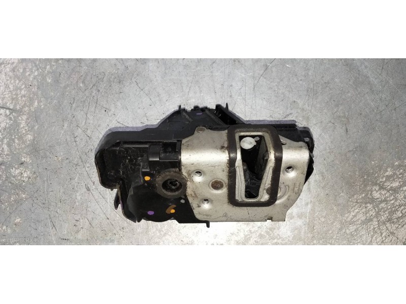 Recambio de motor cierre centralizado trasero izquierdo para ford fiesta (ce1) trend referencia OEM IAM H1BAA26413CB  5P