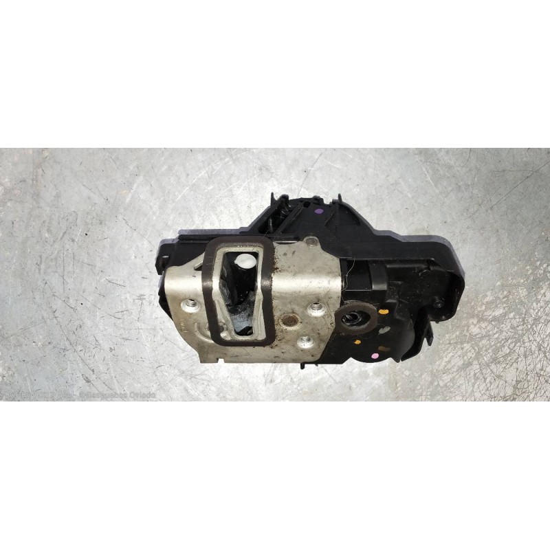 Recambio de motor cierre centralizado trasero derecho para ford fiesta (ce1) trend referencia OEM IAM H1BAA26412CB  5P