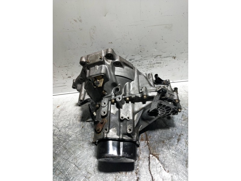 Recambio de caja cambios para mazda 626 berlina (gf) 2.0 ditd ac referencia OEM IAM   