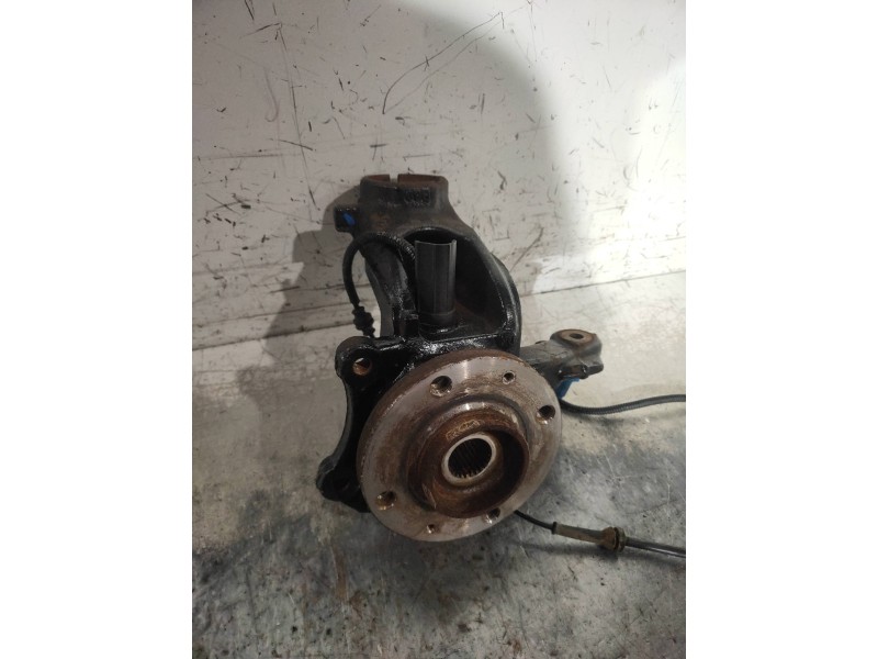 Recambio de mangueta delantera izquierda para peugeot 207 sport referencia OEM IAM   