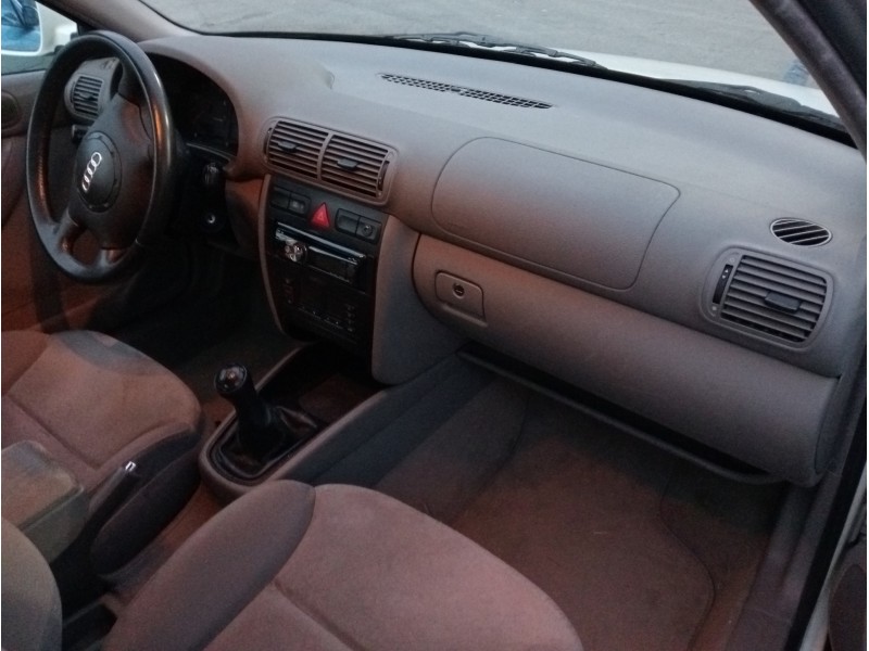 audi a3 (8l) del año 2000